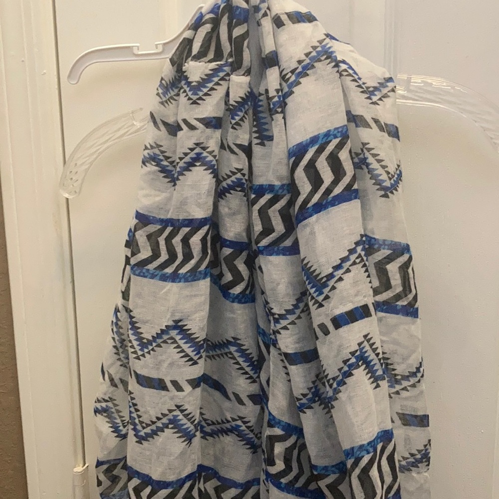 FINAL MARKDOWN Summery infinity scarf